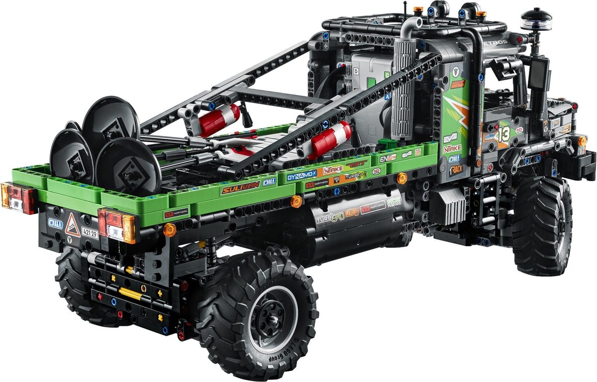 賓士 Zetros 4x4 越野卡車