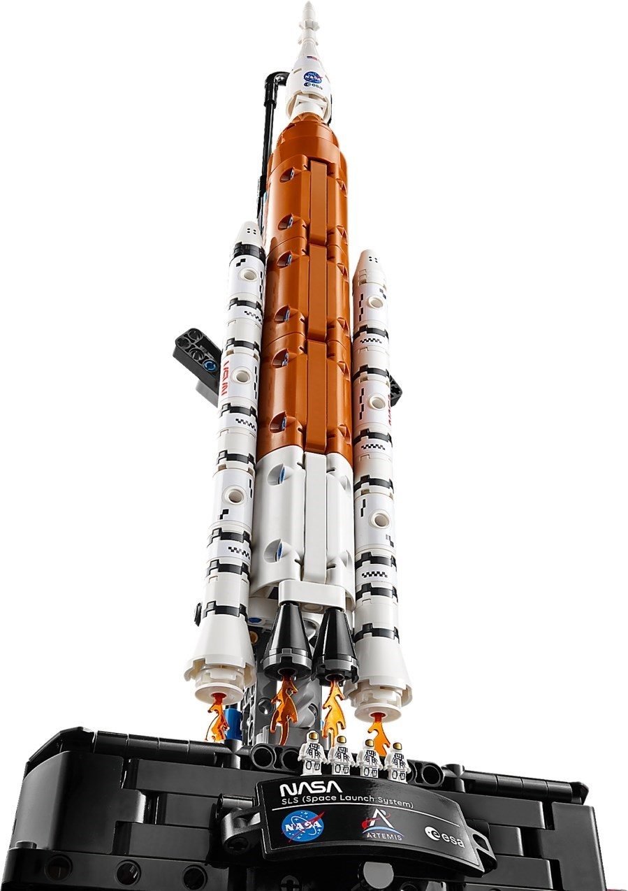 NASA Artemis 太空發射系統火箭