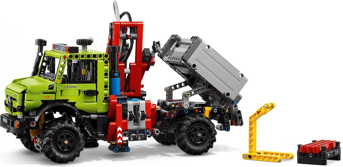 賓士 Unimog U 5023 和起重機