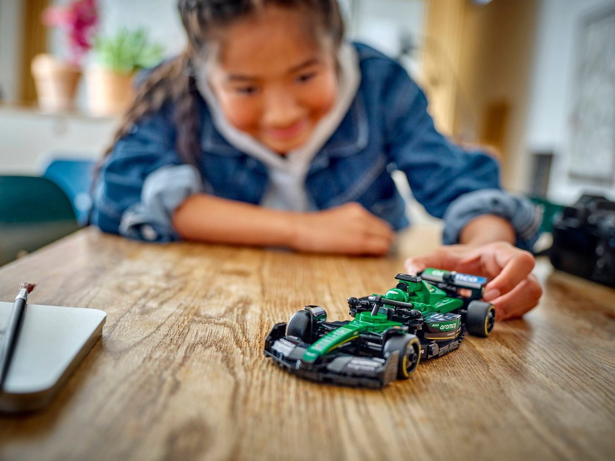 奧斯頓 馬丁 Aramco F1® AMR24 Race Car