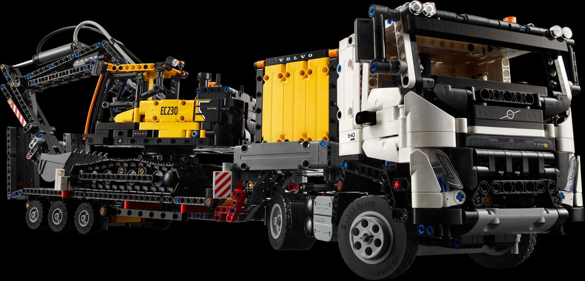 Volvo FMX 卡車與 EC230 電動挖掘機
